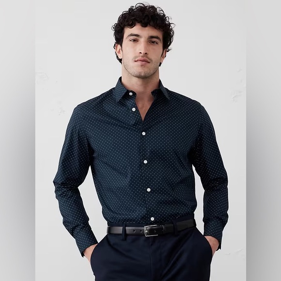 Banana Republic Other - Banana Republic Mens M Supima Cotton Camden Fit Navy White Polka-dot Button Down